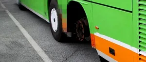 Motivul pentru care un autocar românesc a fost SECHESTRAT de polițiștii austrieci. Călătorii au rămas în drum, din cauza șoferului
