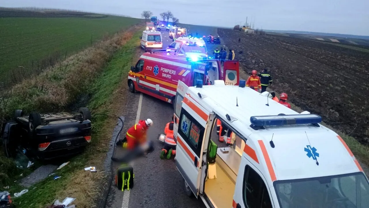 Accident TRAGIC pe DN2. 5 persoane au MURIT, printre care și un copil de 3 ani, în urma ciocnirii a două autoturisme