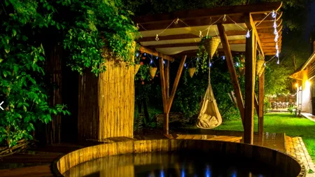 Soluția perfectă pe timp de caniculă. Cât costă o cameră cu CIUBĂR în stațiunile din Bucovina