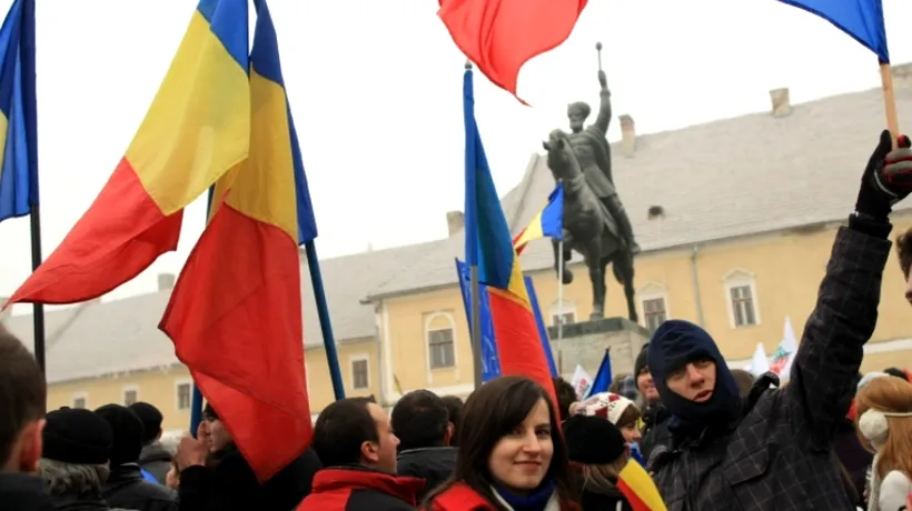 Românii primesc nota 4 la cultură politică. Ce notă ia Guvernul