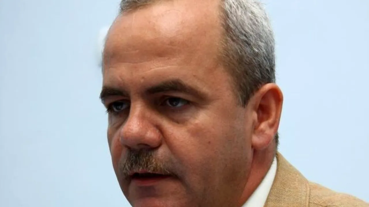 Deputatul PSD Vasile Gliga, judecat pentru că și-a angajat soția la Parlament