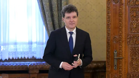 Nicușor Dan, în impas, după 4 săptămâni de criză politică. Nominalizarea lui Tomac, așteptată pentru ieri, a eșuat. Azi a reluat consultările informale - SURSE