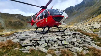 Salvamont România a publicat o serie de RECOMANDĂRI pentru protecția excursioniștilor în caz de furtuni cu tunete și fulgere