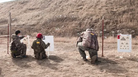 Bărbatul împușcat pe proprietatea lui cu un glonț tras din Poligonul Poplaca nu a primit nicio despăgubire. Instanța l-a declarat tot pe el vinovat