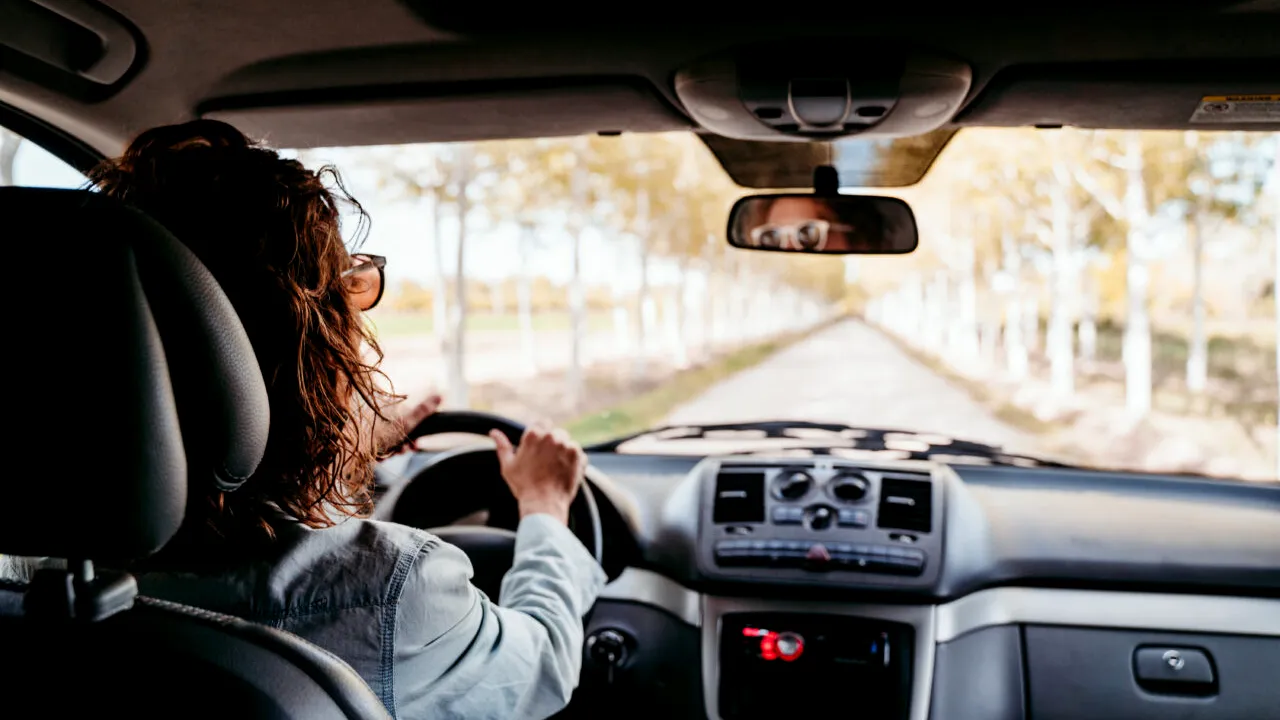 Șoferii care sunt zilnic amendați. Ce regulă neobișnuită încalcă