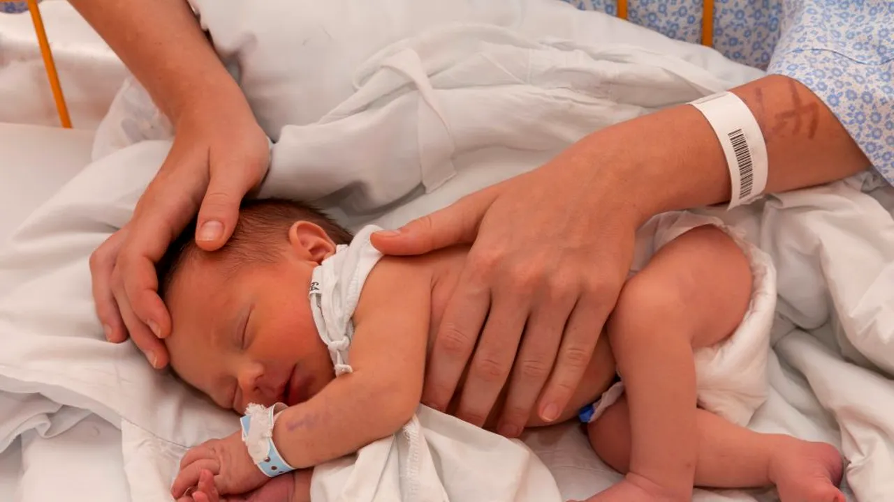 CORONAVIRUS. Studiu: Pandemia de COVID-19 va duce la o scădere a numărului de nașteri