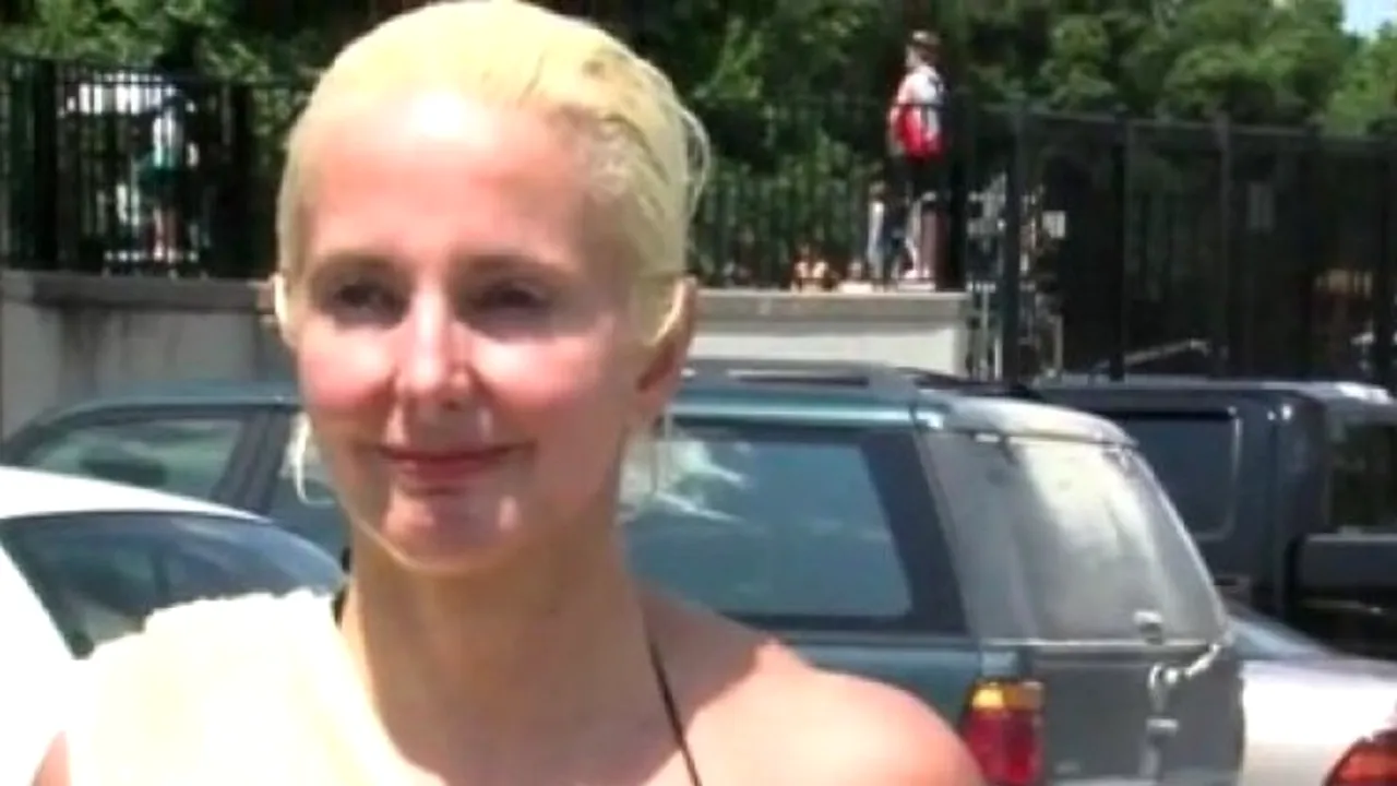 Motivul pentru care acestei femei i s-a cerut să părăsească piscina: „Aveți un sutien mult prea mic