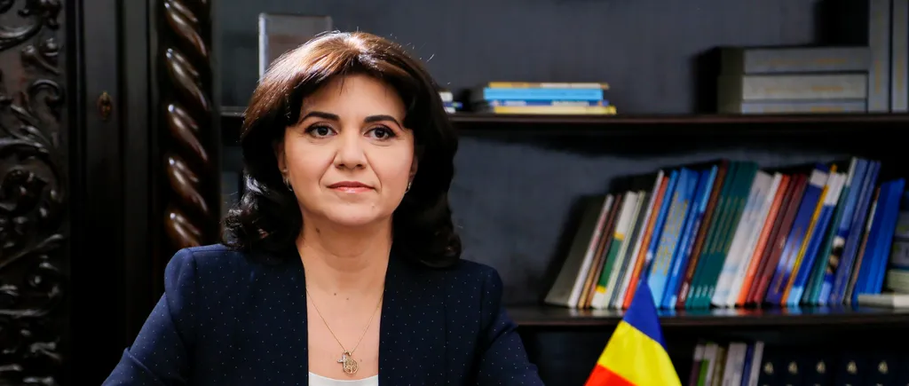 Monica Anisie anunță continuarea programelor din EDUCAȚIE în Sectorul 2. Președintele Comisiei de Învățământ îl acuză pe Radu Mihaiu