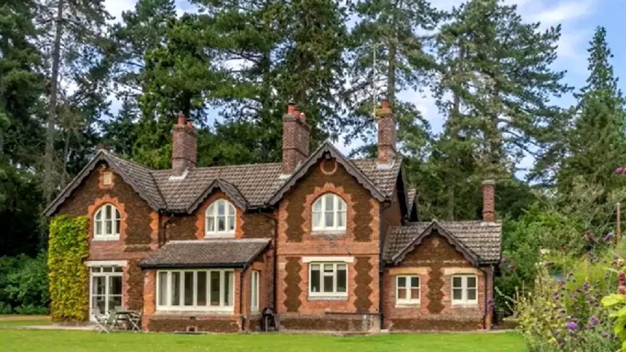 Casa de vară a Reginei se închiriază pentru turiști! Care este prețul pentru o noapte