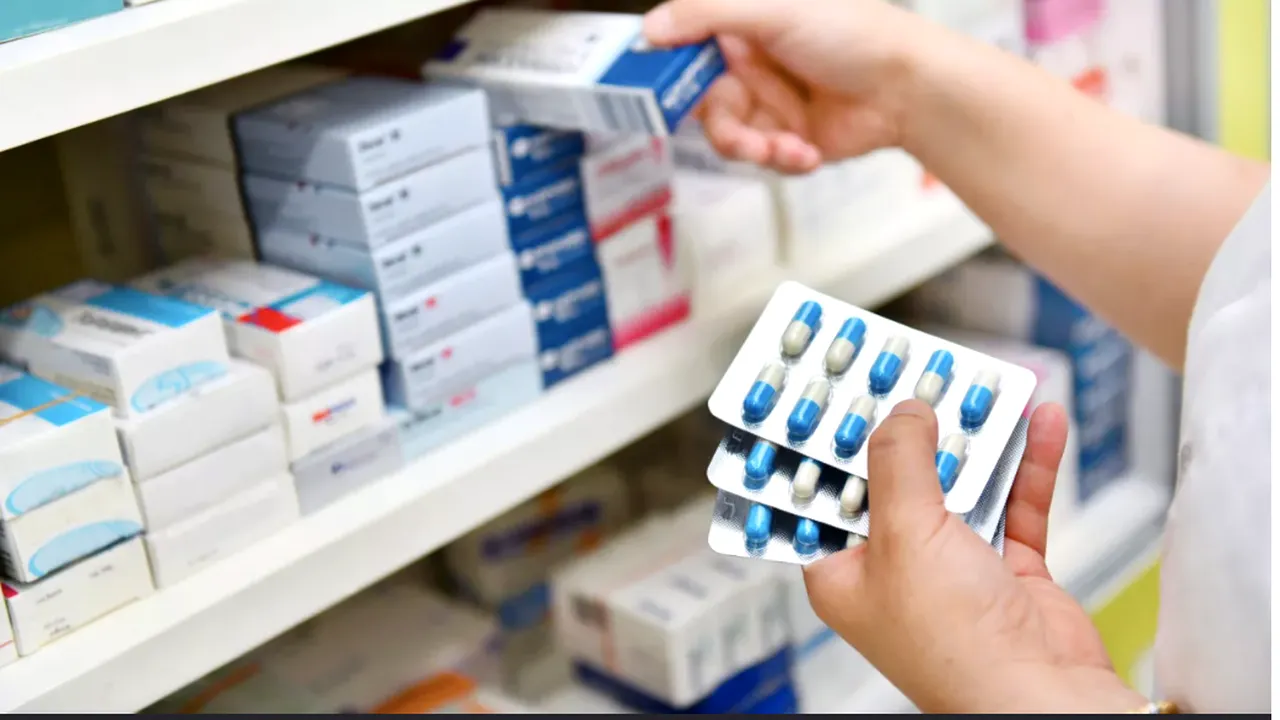 Ce facem cu medicamentele expirate. De ce nu trebuie aruncate la gunoi