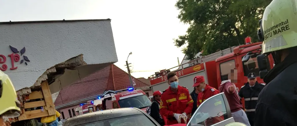 O femeie a fost ucisă în Satu Mare după ce un șofer de BMW a intrat cu mașina într-o florărie! Imagini cu IMPACT EMOȚIONAL