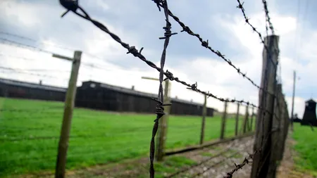 O fostă secretară de la un lagăr nazist, în vârstă de 96 de ani, va compărea în faţa justiţiei germane anul acesta