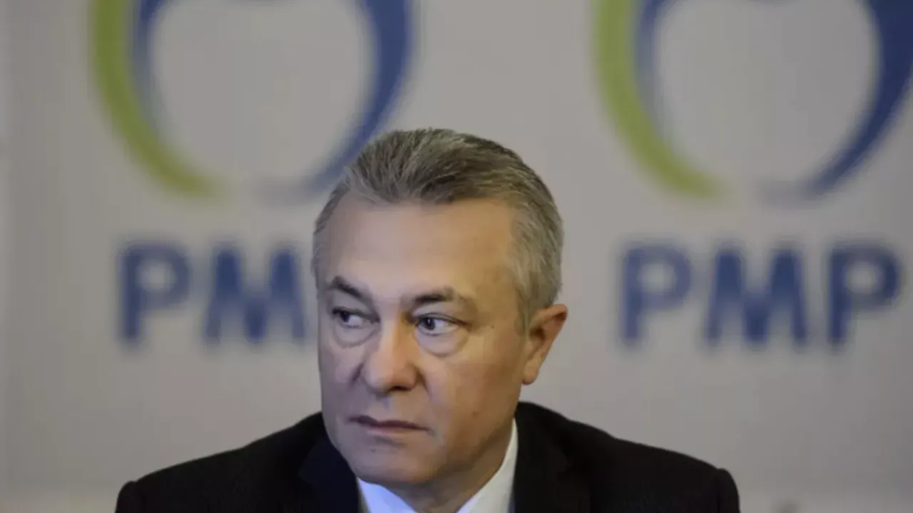 PMP a votat pentru începerea negocierilor de fuziune cu PNL