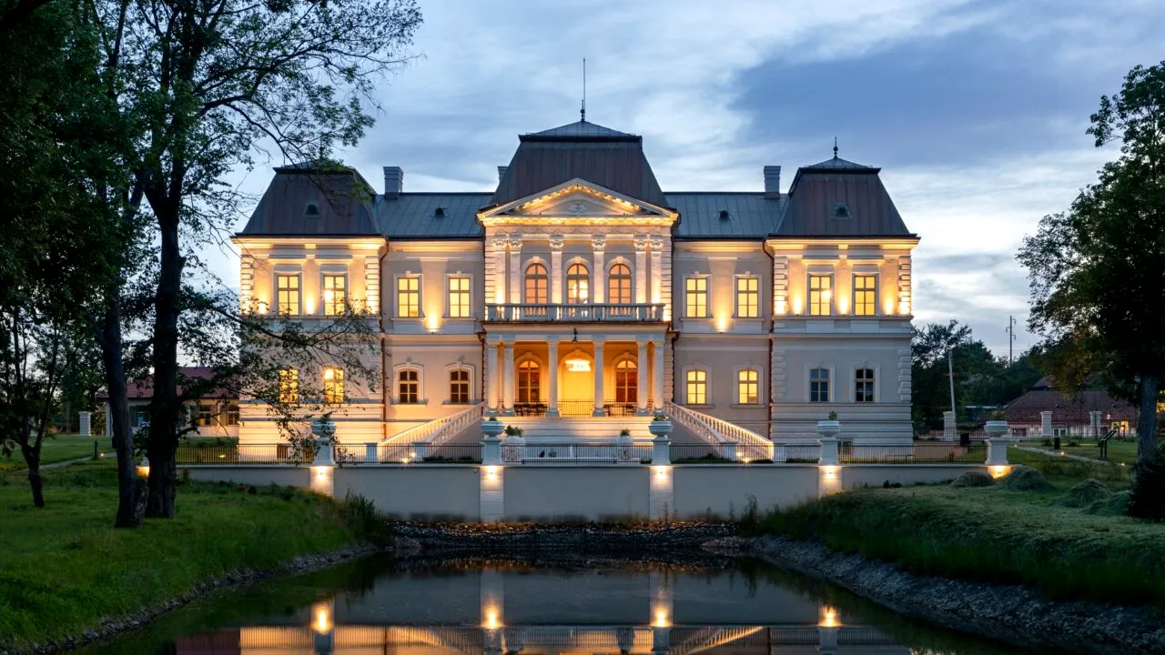 Castelul Bánffy a câștigat Premiul European pentru Patrimoniu 2026. Proprietatea a trecut printr-un amplu proces de restaurare