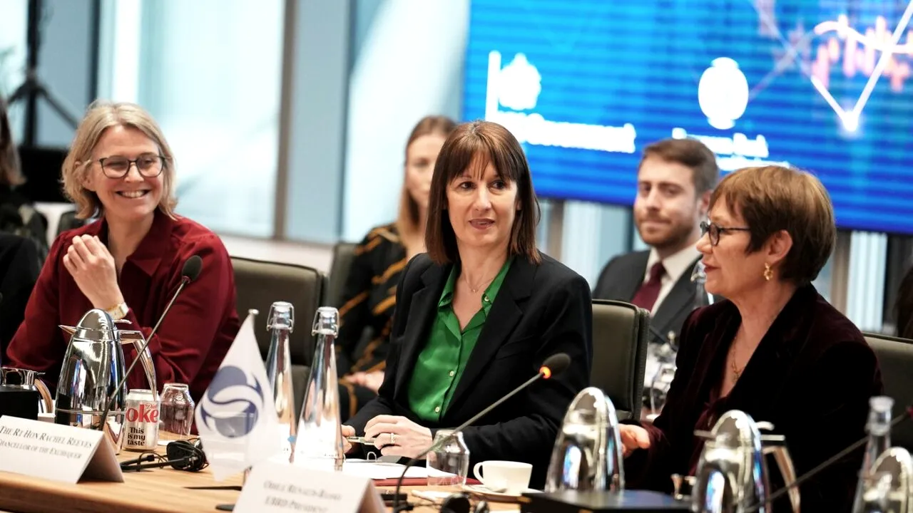 Ministrul de Finanțe din Marea Britanie susține că relațiile comerciale cu SUA nu vor fi afectate, în contextul amenințărilor Administrației Trump