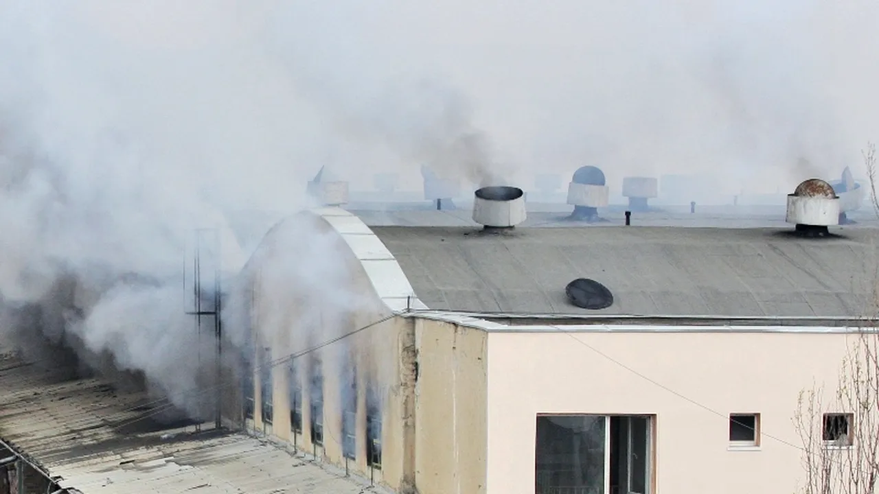 Incendiul de la autogara din Drobeta Turnu Severin, provocat de un scurtcircuit