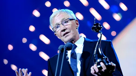 Paul O'Grady A MURIT la 67 de ani! Actorul britanic a devenit celebru în travesti