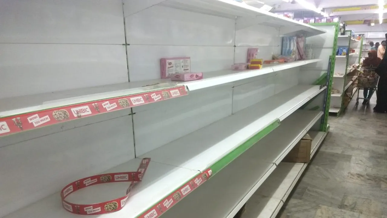 Decizie ULUITOARE luată de autorități! Ce produse nu se mai vând în magazine cât timp este „lockdown” total! Măsura intră în vigoare din 3 noiembrie!