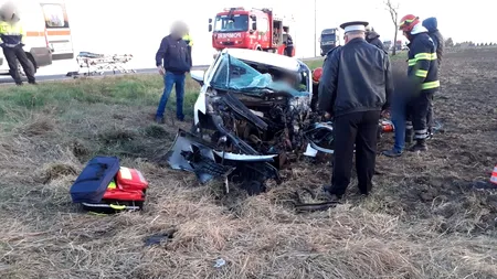 VIDEO | Accident grav la intrarea în România. O femeie a rămas încarcerată, după ciocnirea între un TIR și un autoturism