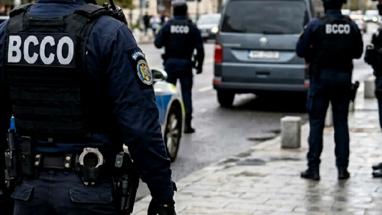 Mascații de la Oradea, în vizorul DNA. Cinci polițiști, anchetați după dispariția unei sume de bani dintr-o mașină percheziționată de ei