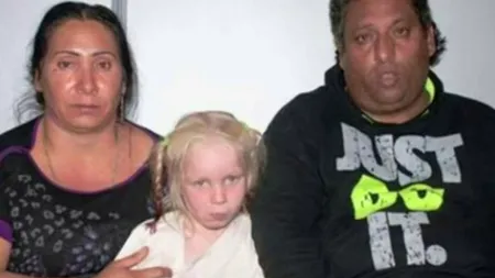 Cazul Mariei din Grecia. Ce voia să facă familia de romi cu fetița găsită de autorități la ei