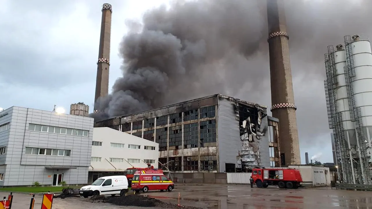 Incendiul de la Brazi. A fost găsită o persoană carbonizată. Ce spun reprezentanții firmei Eco Burn SRL