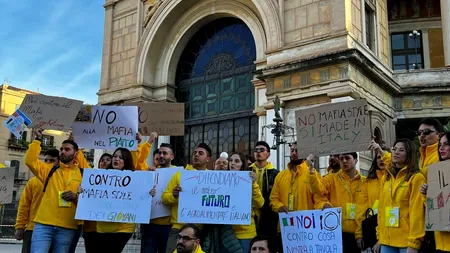 Italienii, supărați pentru că străinii își denumesc restaurantele şi mâncărurile după Cosa Nostra: 