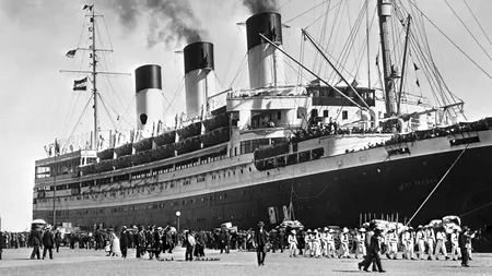 Aglomerație neobișnuită de aisberguri în zona în care s-a scufundat Titanicul. Navele, obligate să adauge o zi și jumătate la călătorie