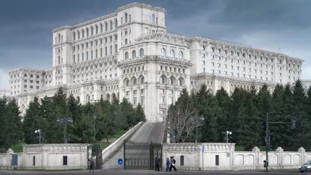RĂZBOI în Ucraina, ziua 779: Congresul Mondial al Ucrainenilor, la Palatul Parlamentului/Autoritățile evacuează forțat regiunea Harkov