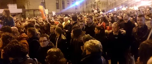 Numărul participanților la marșul de la Cluj depășește 3.000, traficul în centru fiind blocat