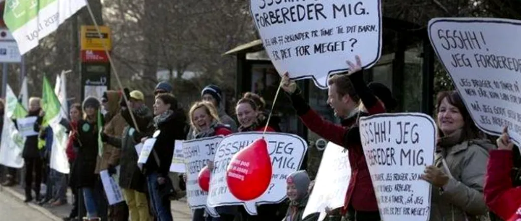 Lanț uman de 35 de kilometri în semn de protest al profesorilor danezi față de închiderea unor școli