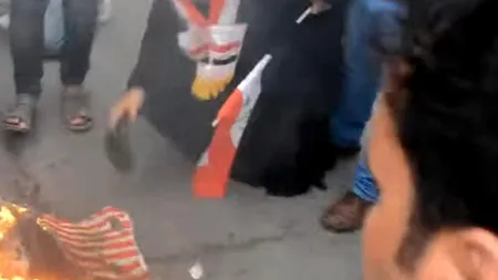 Reacția irakienilor după ce SUA au bombardat obiective din Siria. Protestele de la Bagdad au degenerat rapid. „Nu o distrugeți așa cum ați făcut cu țara noastră