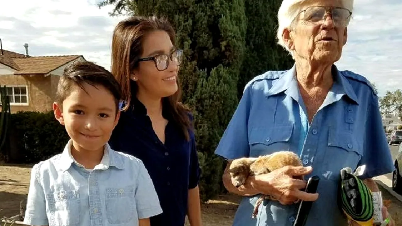 Pare o fotografie obișnuită, însă un detaliu te va face să-ți dea lacrimile. „Peste tot pe unde merg oamenii mă întreabă de ea