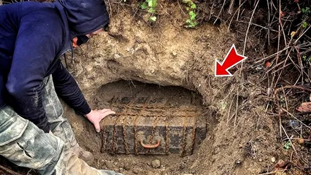 TOP 10 | Cele mai mari comori descoperite în România din greșeală, cu detectorul de metale