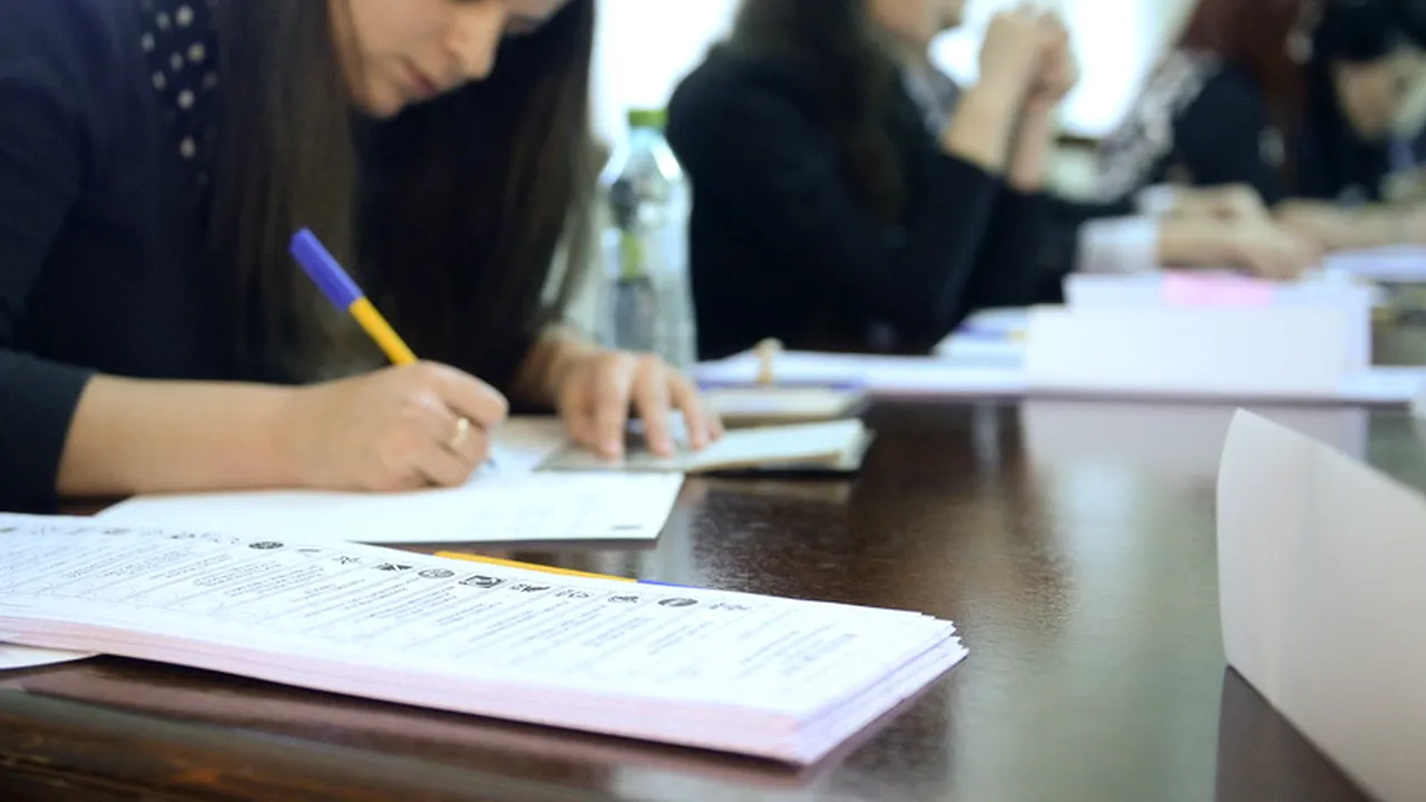 ALEGERI în MOLDOVA. Partidele proeuropene au adunat 45% din voturi după numărarea a 98% din buletine și pot asigura guvernarea