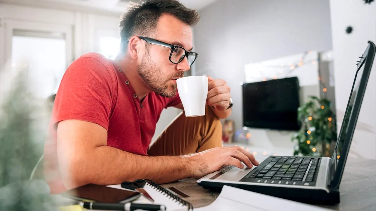 Job-ul plătit cu 4.620 de lei/lună. E foarte simplu și se lucrează de acasă!