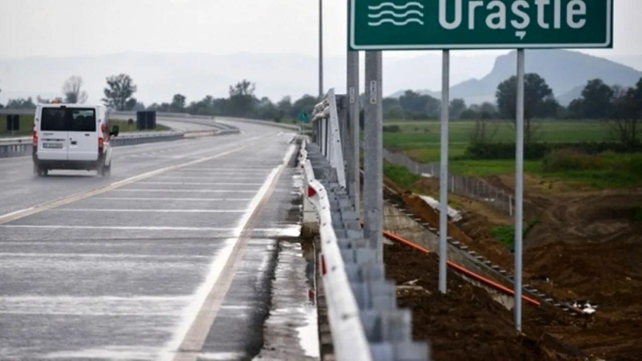 GALERIE FOTO. Ați fost pe aici? Cum arată această autostradă la mai bine de trei luni de la inaugurare