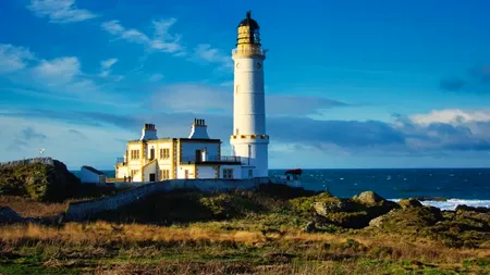 Mesaj ascuns într-o sticlă, descoperit după mai bine de 130 de ani. Scrisoarea era ascunsă în pereții unui far din Scoția