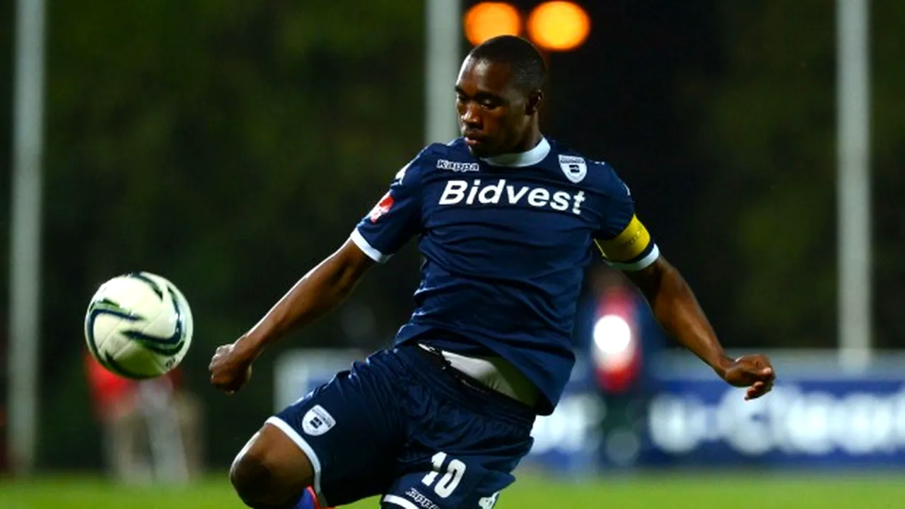 Un al doilea fotbalist din naționala Africii de Sud a fost victima unui jaf armat, la o săptămână după moartea căpitanului 