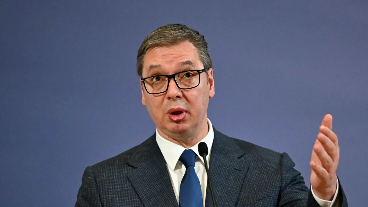 Președintele Serbiei, Vucic, susține că țara sa se pregătește pentru un atac comun din Croația, Albania și Kosovo