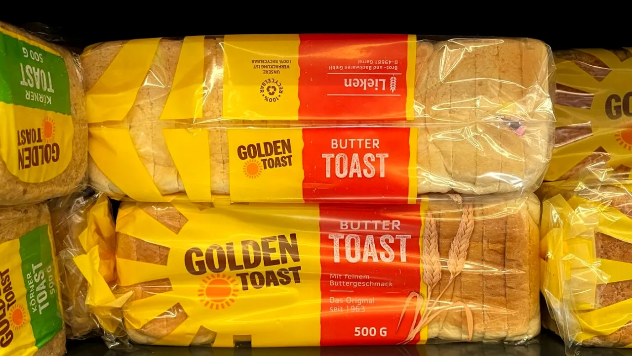 Verzi, albastre sau galbene. Nu sunt deloc întâmplătoare. Ce semnifică culorile de pe ambalajele de pâine