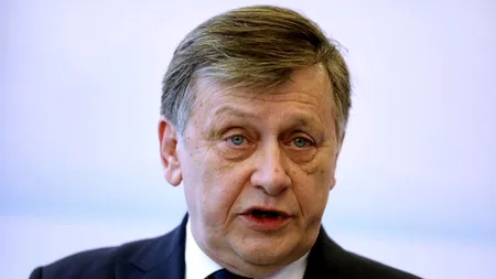 Crin Antonescu susține că învestirea Guvernului Eugen Tomac ar fi o „glumă politică proastă”