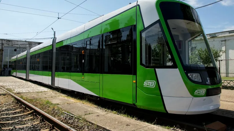GALERIE FOTO | Cum arată primul tramvai Astra Imperio Metropolitan din București