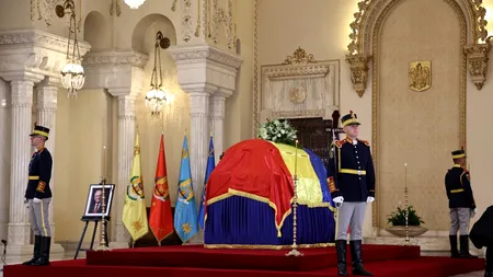 FUNERALII Ion Iliescu/ Sicriul a fost depus la Palatul Cotroceni. Principalele momente ale zilei, transmise LIVE