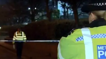 ATAC la Londra. Un individ înarmat cu un cuțit a înjunghiat mai mulți oameni în spate