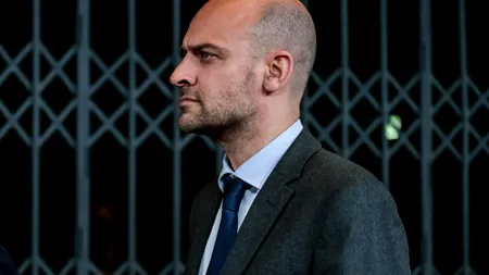 Franța va mobiliza activele rusești înghețate pentru a asigura mentenanța tunurilor CAESAR în Ucraina