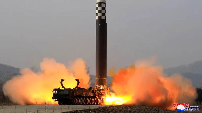 Coreea de Nord ar fi lansat o nouă rachetă cu rază lungă de acțiune. Proiectilul a aterizat la doar 200 de km de coasta Japoniei/Reacția SUA (UPDATE)