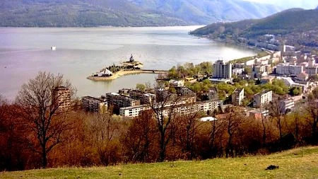 Stațiunea Moneasa, fără energie electrică de 24 de ore; peste 500 de turiști sunt afectați