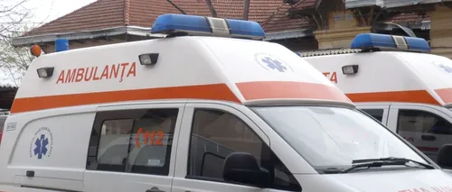 Copil de un an și opt luni, la spital după ce a căzut de la etajul al treilea al unui bloc