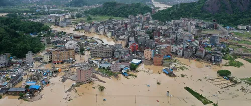 Inundații devastatoare în India: Cel puțin 140 de morți